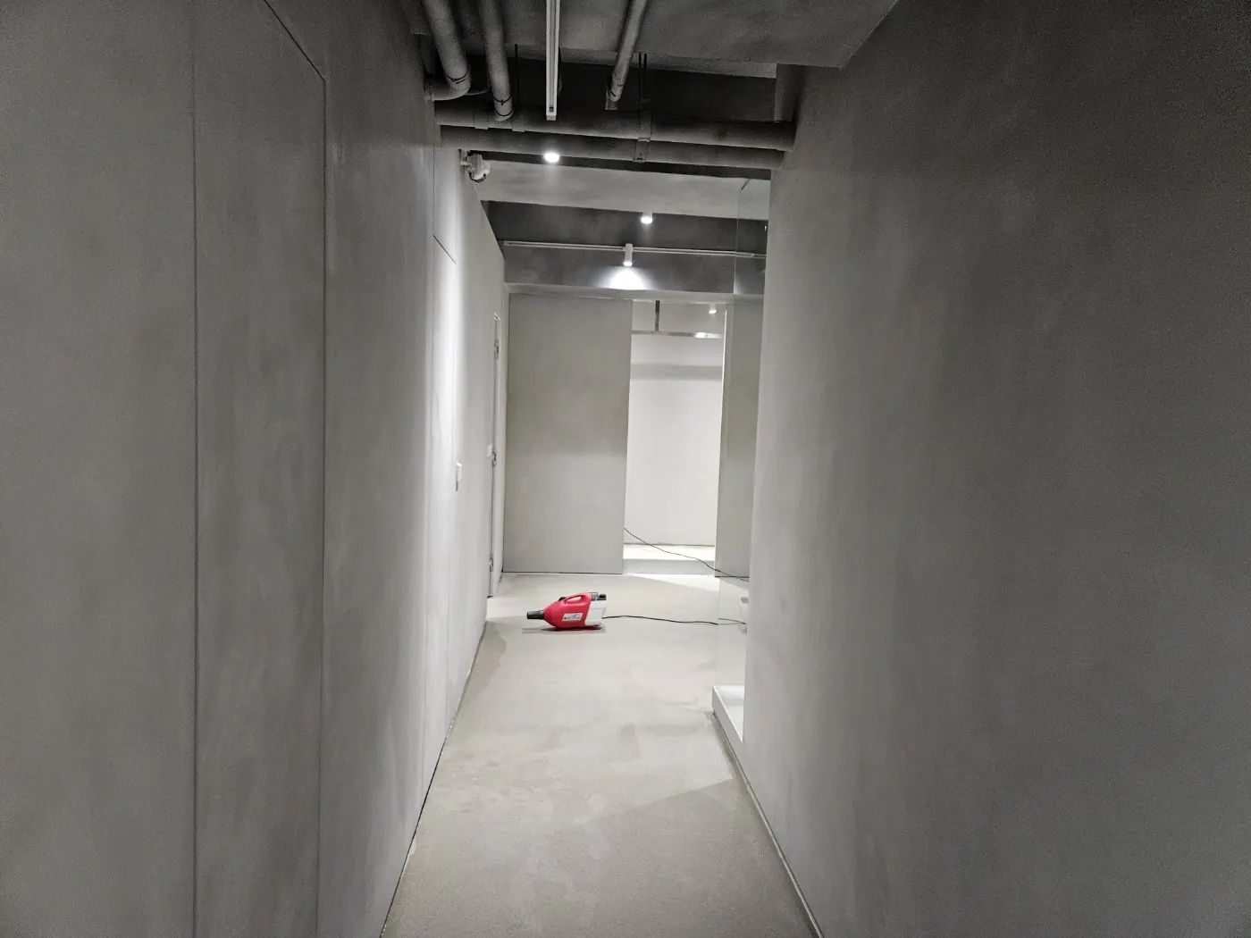 바닥 얼룩 제거 — 충청북도 카페청소 현장