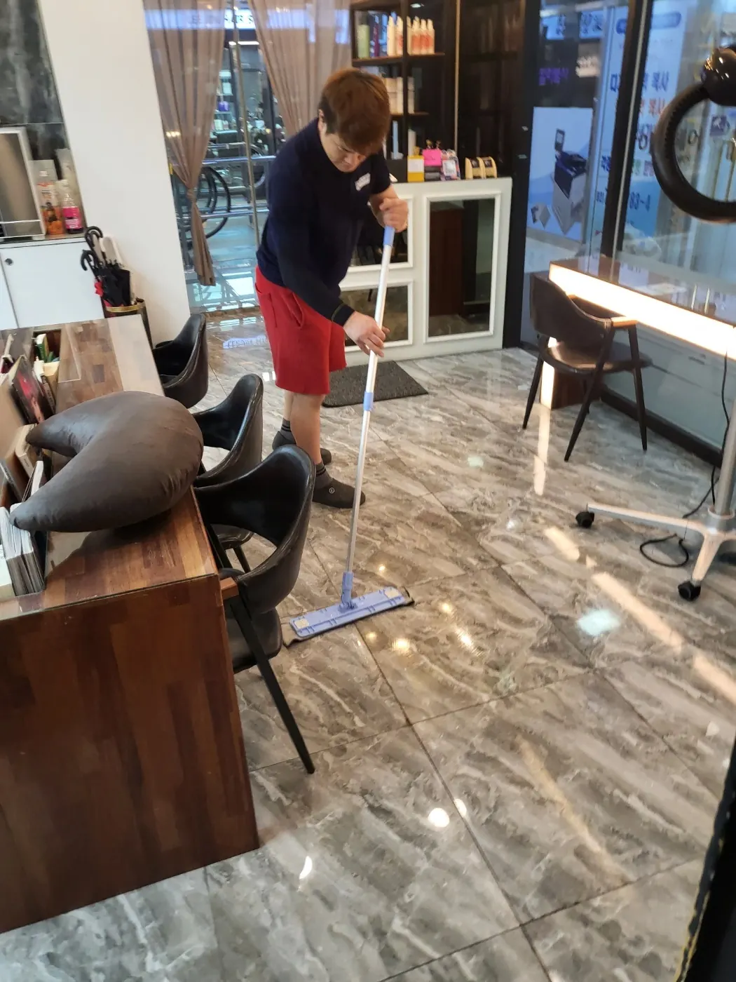 작업 진행 — 보은군 미용실청소 현장