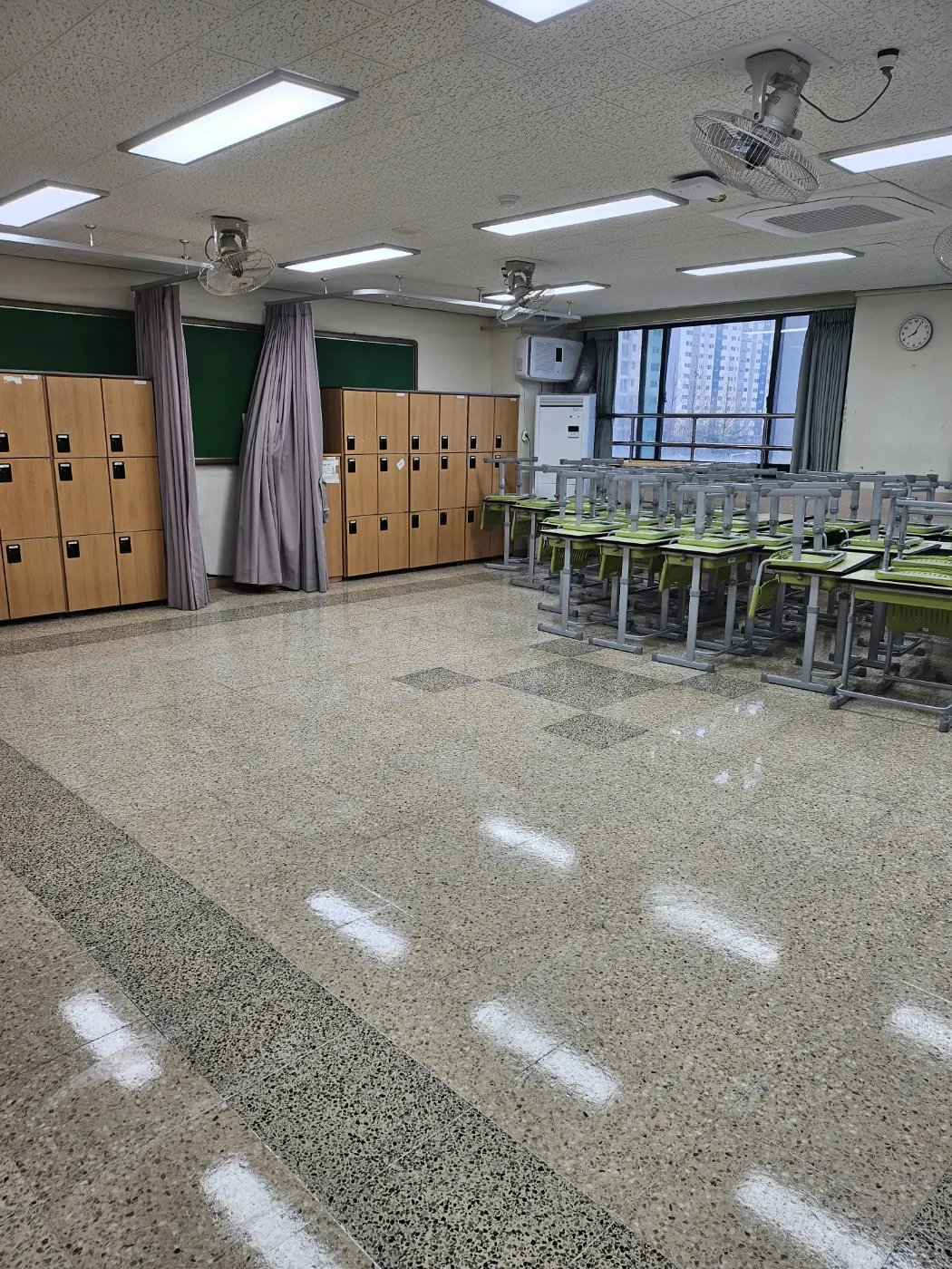 수한면 학교청소 시공 현장 — 교실 마감