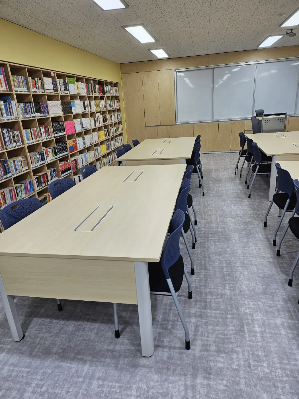 도서관 정리 — 단양군 학교청소 현장
