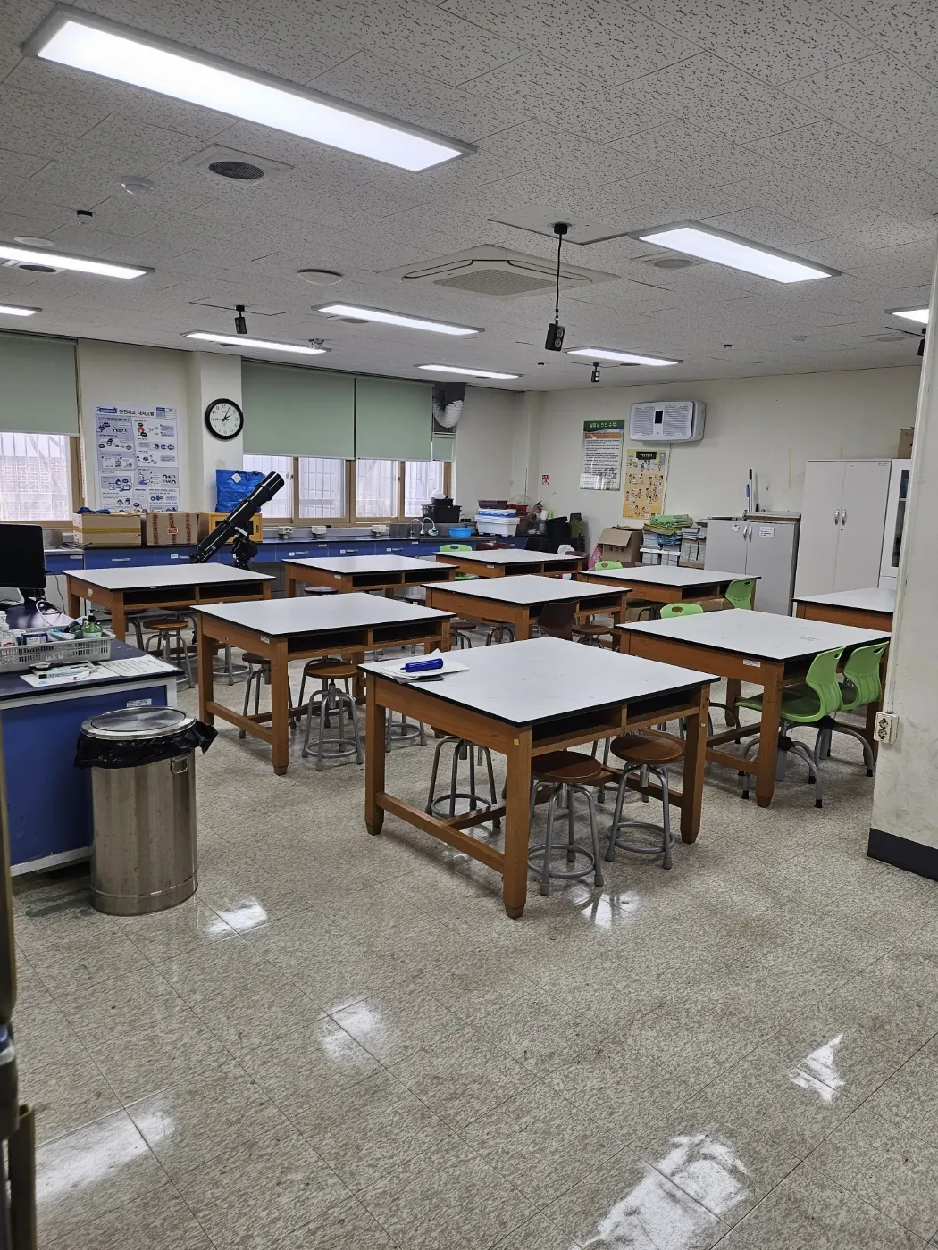 특별교실 정리 — 청산면 학교청소 현장
